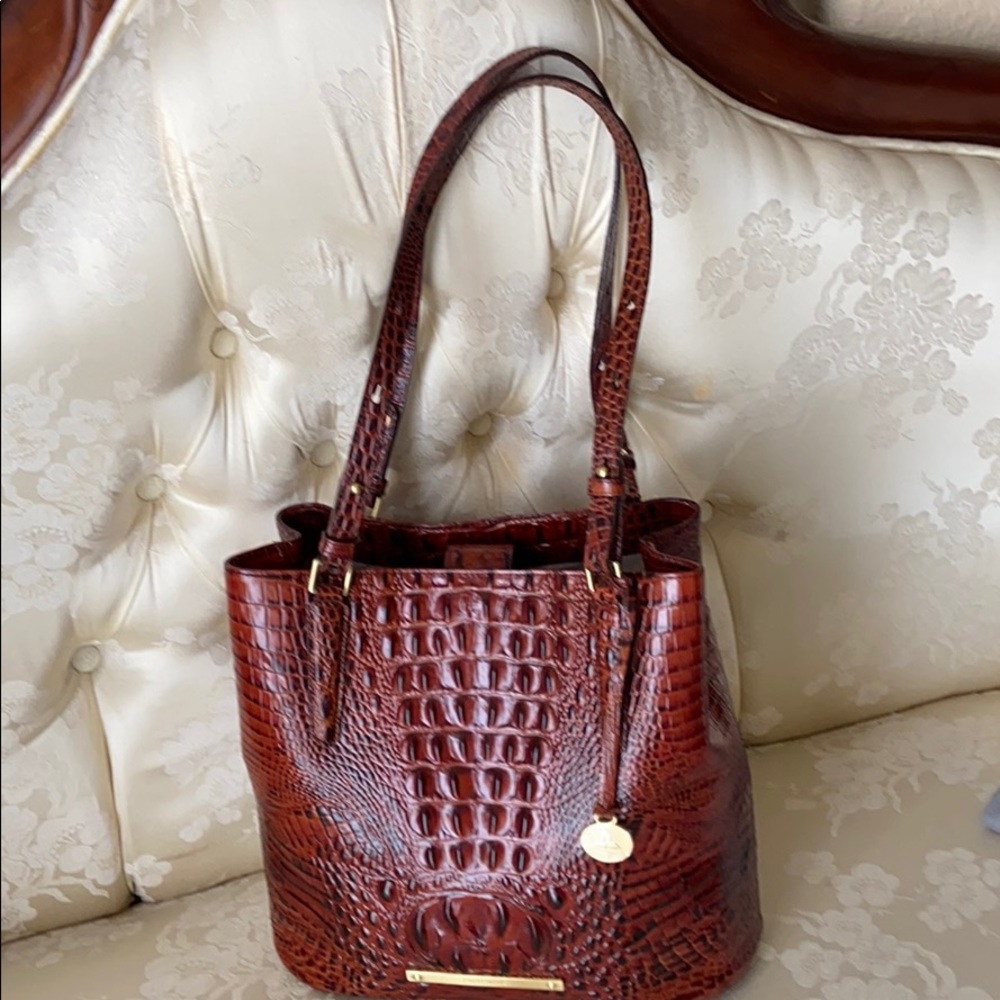 Designer Hand Bag. BRAHMIN New ! Never Been Used.